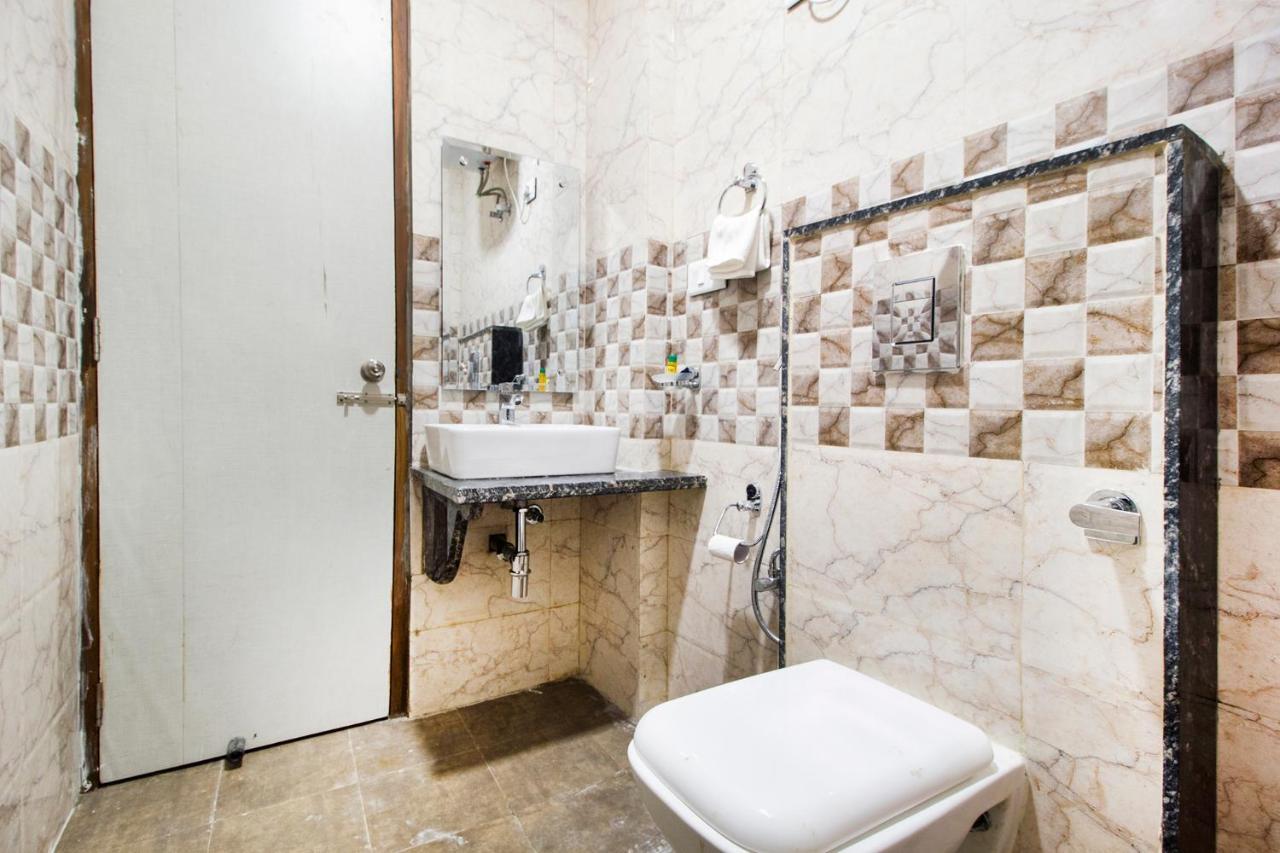 Fabhotel Olivia Suite Нью-Дели Экстерьер фото